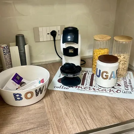 And Bed & Breakfast *